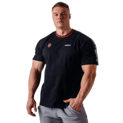 Nebbia x Olympia Muscle Cover tričko 942