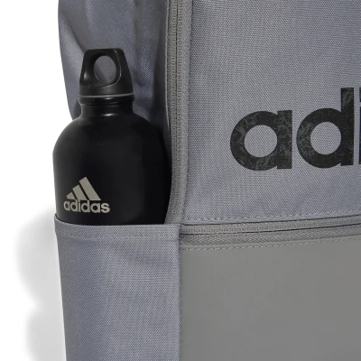 Adidas CLSC BP DAY GRETHR/BLACK batoh POUZE Velikost 23 L (VÝPRODEJ)