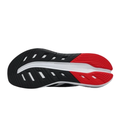 Adidas Questar 3 M cloud white/core black/pure ruby pánská sportovní obuv