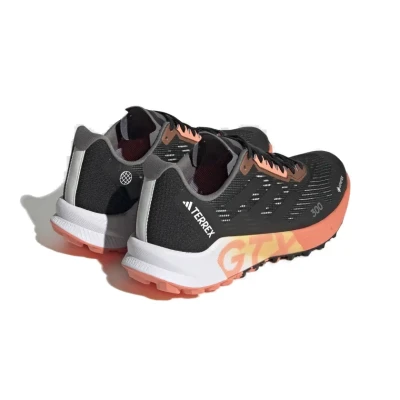 Adidas Terrex Agravic Flow 2.0 GTX core black/core black/coral dámská běžecká trailová obuv POUZE Velikost 40 (VÝPRODEJ)