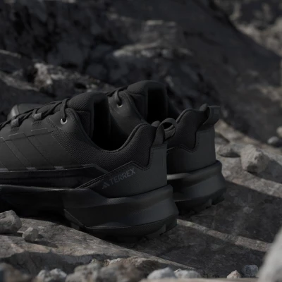 Adidas Terrex Skychaser AX5 GTX JQ2210 outdoor obuv POUZE UK 11 / EU 46 (VÝPRODEJ)