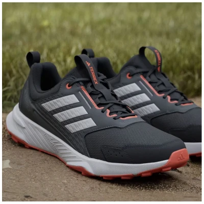 Adidas Terrex Tracefinder 2 M core black/grey one/semi impact orange pánská běžecká trailová obuv