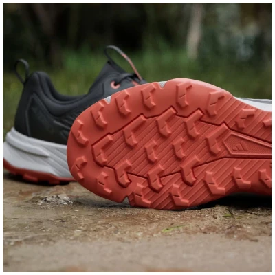 Adidas Terrex Tracefinder 2 M core black/grey one/semi impact orange pánská běžecká trailová obuv