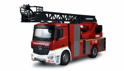 Amewi RC hasičský vůz Mercedes-Benz Arocs 1:18 s žebříkem a stříkačkou + sleva 300,- na příslušenství