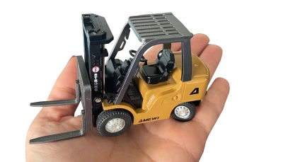 AMEWI Trade e.K. Mini kovový RC vysokozdvižný vozík 8kanálový 1:64 RTR