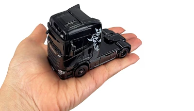 AMEWI Trade e.K. RC licencovaná Scania 730 S s návěsem, GYRO, driftovací, proporcionální pohon 4x4, 1:64 RTR, černá