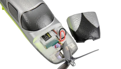 AMEWI Trade e.K. RC model letadla Cirrus SR22 520mm 4 kanálový 3D/6G stabilizace, RTF, zelený, brushless