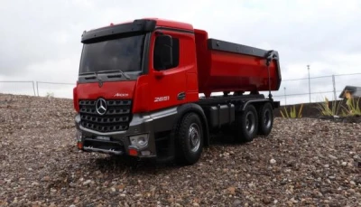 AMEWI Mercedes-Benz Arocs 1:14 červený RC sklápěč