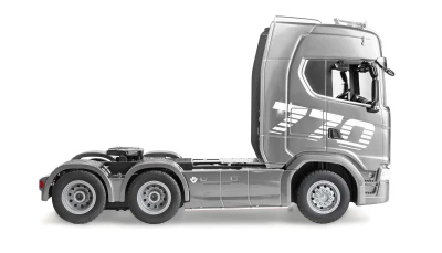 Amewi Scania 770S 6x4 stříbrný s podvalníkem 1:24 RTR RC tahač