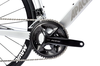 Apache Gila RS3 stříbrné (56 cm) 28" silniční kolo