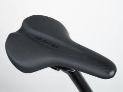 Author A-Matrix 27,5D 2026 bílá/stříbrná/zlatá juniorské kolo + výbava zdarma