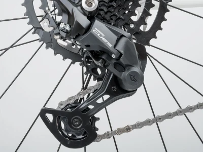 Author A-Matrix 27,5D 2026 černé/červené juniorské MTB kolo + výbava zdarma