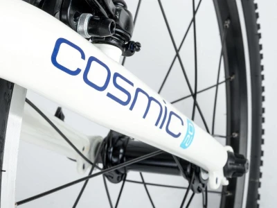 Author Cosmic 20 2026 stříbrné/růžové dětské kolo + výbava zdarma