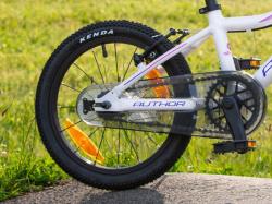 Author Record 16 2025 bílá/růžová/fialová dětské kolo + blikačky zdarma