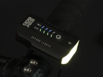 Author Světlo př. DoubleShot 600 lm USB Alloy (černá)