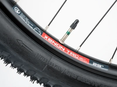 Author Traction 2026 titan-matná/černá/červená MTB 29" kolo