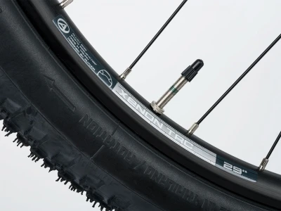 Author Traction ASL 2026 černo-zlaté dámské MTB 29" kolo
