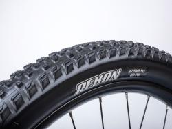 Author Versus 27,5 1.0 2023-24 modré-matné trailové kolo + výbava zdarma