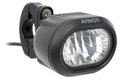 Avinox černé přední světlo s držákem na řídítka 31,8