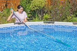 Bestway 58831 Bazénový vysavač - sada AQUASURGE