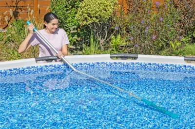 Bestway 58831 Bazénový vysavač - sada AQUASURGE