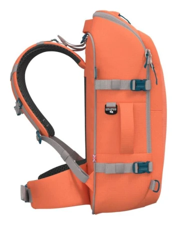 CabinZero Adv 42L Moroccan sands batoh + sleva 300,- na příslušenství