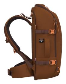 CabinZero Adv 42L Saigon coffee batoh + sleva 300,- na příslušenství