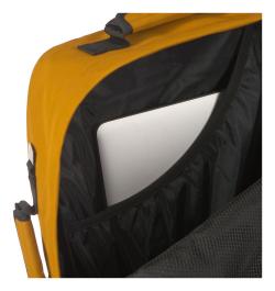 CabinZero Classic Ultra-light Orange Chill batoh