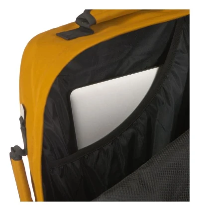 CabinZero Classic Ultra-light Orange Chill batoh