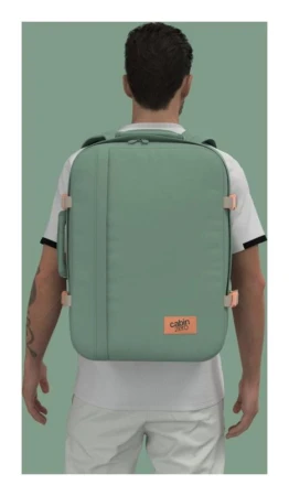 CabinZero Classic 44L Sage forest batoh
