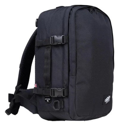 CabinZero Classic Pro 32L Absolute Black batoh + sleva 200,- na příslušenství