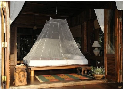 Cocoon Travel Net Ultralight double bílá cestovní moskytiéra