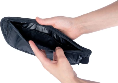 Cocoon Travel Waist Wallet Phantom Black RFID ledvinka