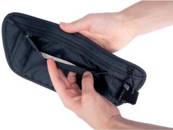 Cocoon ledvinka Travel Waist Wallet RFID phantom black (VÝPRODEJ)