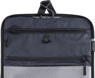 Cocoon Toiletry Kit Allrounder L Phantom Black lehká závěsná toaletní taška