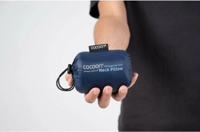 Cocoon nafukovací podhlavník Ultralight Air-Core Neck Pillow was