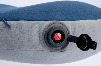 Cocoon nafukovací polštář Air Core Hammock/Travel Pillow galaxy