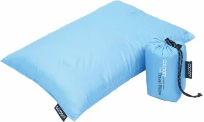 Cocoon péřový polštář Down Travel Pillow S light blue