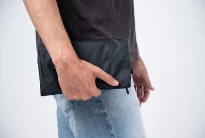 Cocoon toaletní taška Hanging Toiletry Kit Light phantom black/ash blue