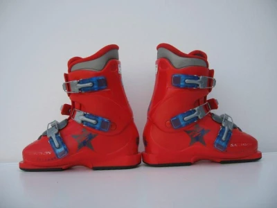 Salomon T3 235 mm dětské použité lyžáky Salomon T3 235 mm dětské použité lyžáky