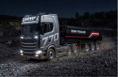 DF models Sklápěcí návěs, třínápravový, pro modely Scania v měřítku 1:18 s LED osvětlením