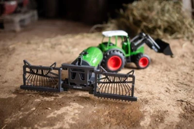 Double Eagle Kropící postřikovač pro traktory 1/16