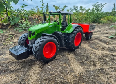 Double Eagle RC traktor se sklápěcím valníkem 1/16