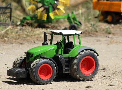 Double Eagle Traktor na dálkové ovládání 1:16 2.4GHz