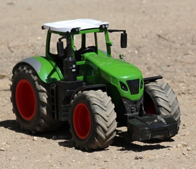 Double Eagle Traktor na dálkové ovládání 1:16 2.4GHz