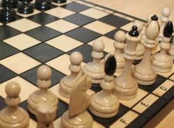 Drevene sachy Česká klubovka original s dřevěnou šachovnicí