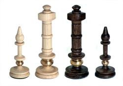 Drevené šachy.sk Figúrky Royal Maxi vyvážené mosadzou hnedé