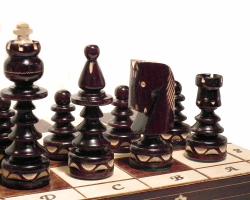 Drevene-sachy.cz Drevene sachy.cz Šachy Grand Maximus inkrustované mědí