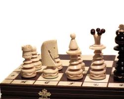 Drevene-sachy.cz Drevene sachy.cz Šachy Grand Maximus inkrustované mědí