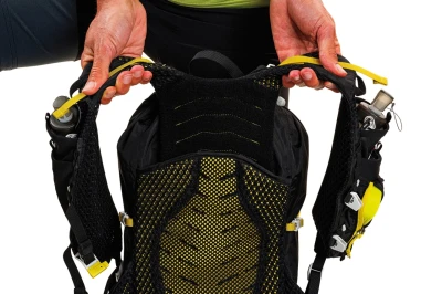 Ferrino X-Dry 15+3 černý nepromokavý běžecký batoh